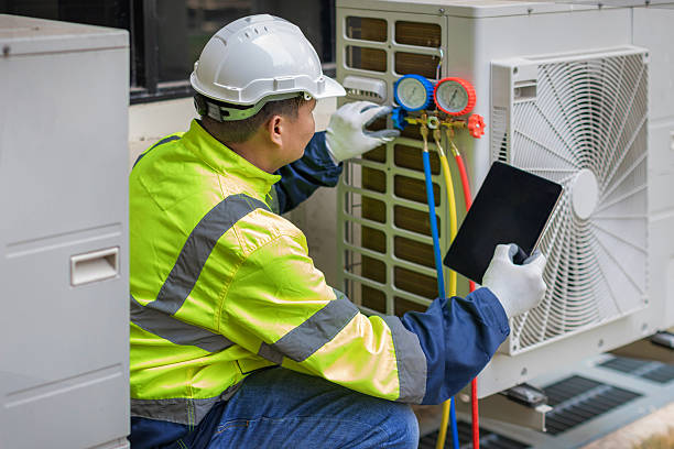 Professional Hvac technician working in Princeton, KS